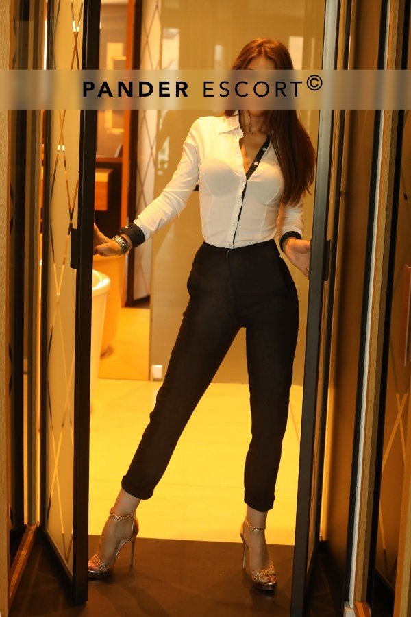 Escort München Dame Manuela